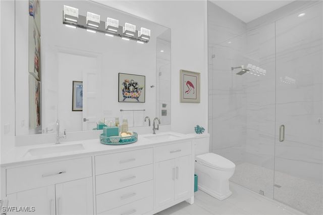 3110 Leeward LN, Naples, FL 34103