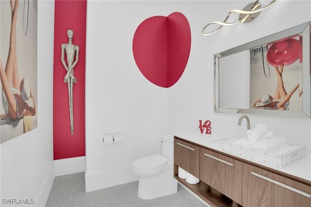 3110 Leeward LN, Naples, FL 34103