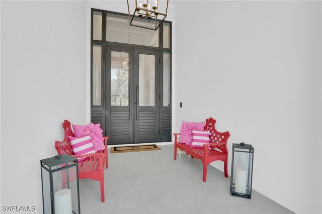 3110 Leeward LN, Naples, FL 34103