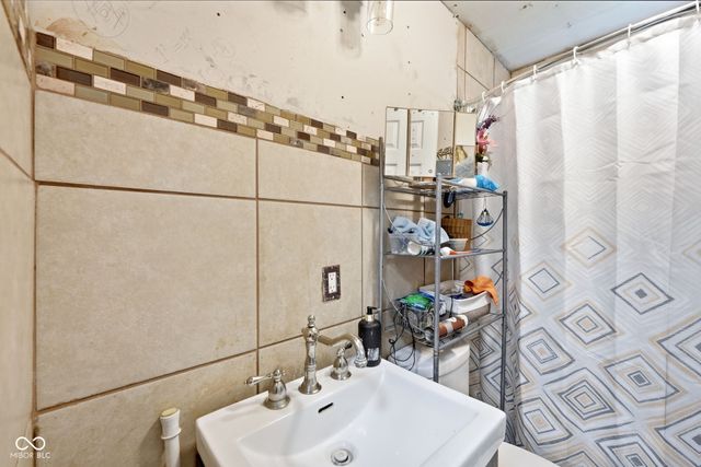 5236 E 21st Street, Indianapolis, IN 46218