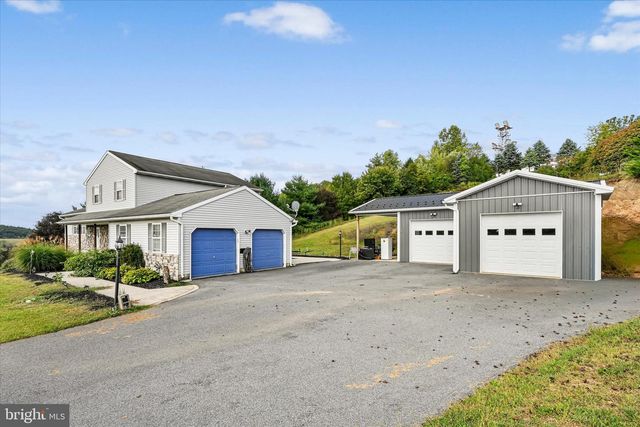 16 JIMMY LEE CT, Mohrsville, PA 19541