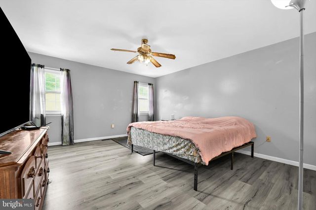 16 JIMMY LEE CT, Mohrsville, PA 19541