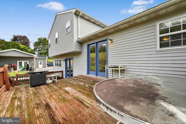 16 JIMMY LEE CT, Mohrsville, PA 19541