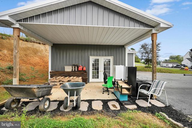16 JIMMY LEE CT, Mohrsville, PA 19541