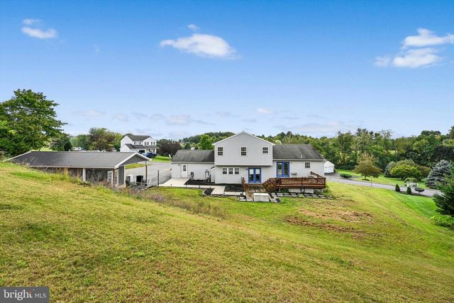 16 JIMMY LEE CT, Mohrsville, PA 19541