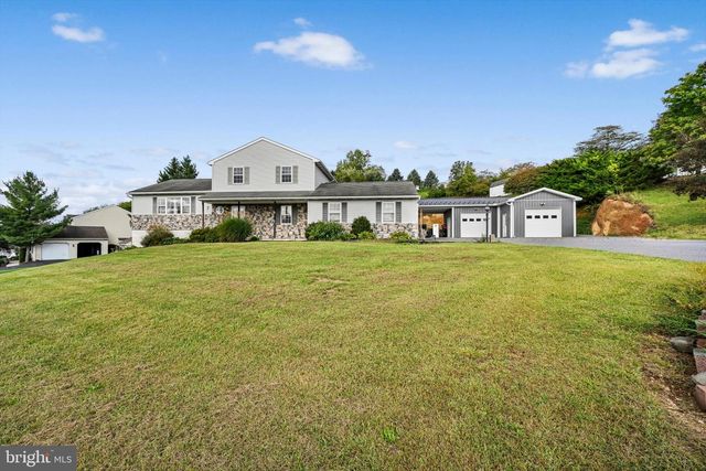 16 JIMMY LEE CT, Mohrsville, PA 19541