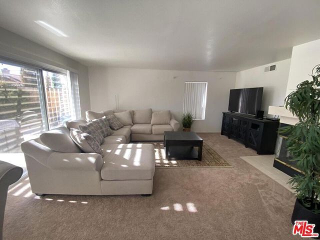 3112 Caminito Lane, Palmdale, CA 93550