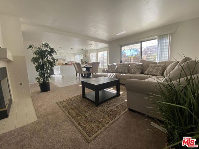 3112 Caminito Lane, Palmdale, CA 93550