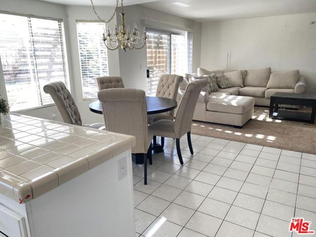3112 Caminito Lane, Palmdale, CA 93550
