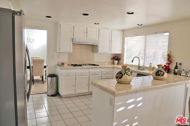 3112 Caminito Lane, Palmdale, CA 93550