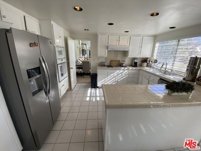 3112 Caminito Lane, Palmdale, CA 93550
