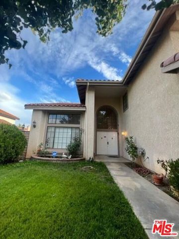 3112 Caminito Lane, Palmdale, CA 93550