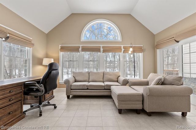 24910 Reeds Pointe Drive, Novi, MI 48374