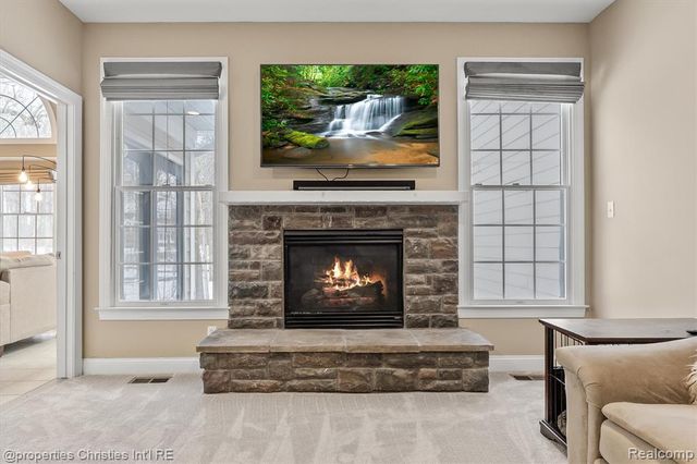 24910 Reeds Pointe Drive, Novi, MI 48374