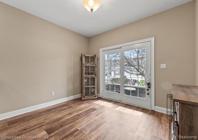 24910 Reeds Pointe Drive, Novi, MI 48374