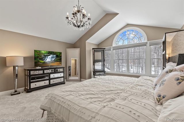 24910 Reeds Pointe Drive, Novi, MI 48374