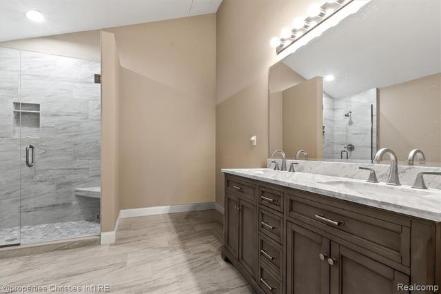 24910 Reeds Pointe Drive, Novi, MI 48374