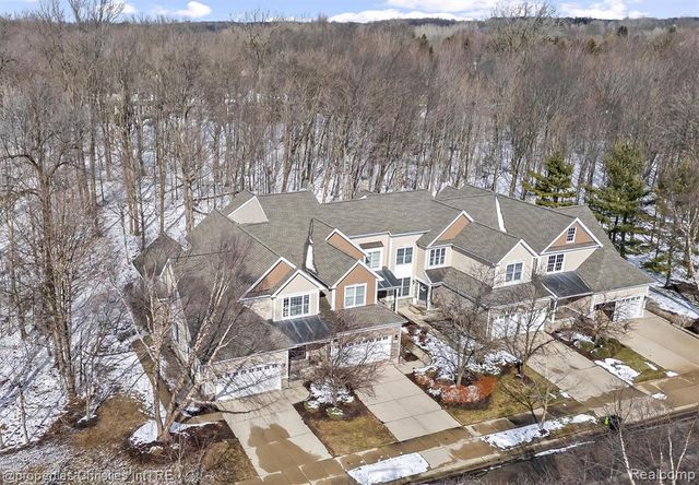 24910 Reeds Pointe Drive, Novi, MI 48374