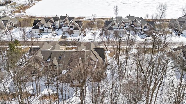 24910 Reeds Pointe Drive, Novi, MI 48374