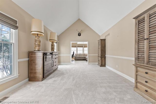 24910 Reeds Pointe Drive, Novi, MI 48374