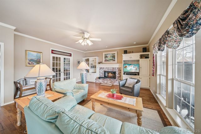 12231 S 18th Avenue E, Jenks, OK 74037