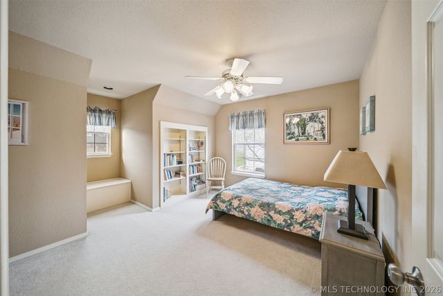 12231 S 18th Avenue E, Jenks, OK 74037