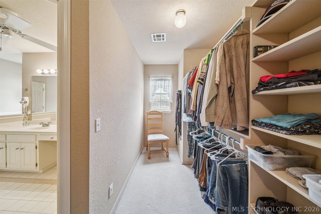 12231 S 18th Avenue E, Jenks, OK 74037