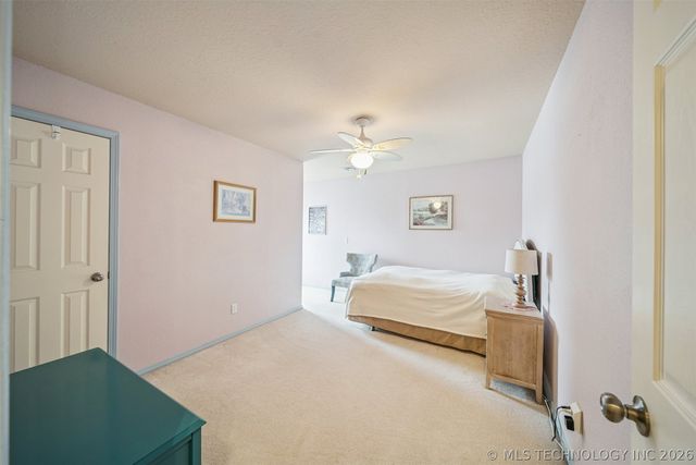 12231 S 18th Avenue E, Jenks, OK 74037