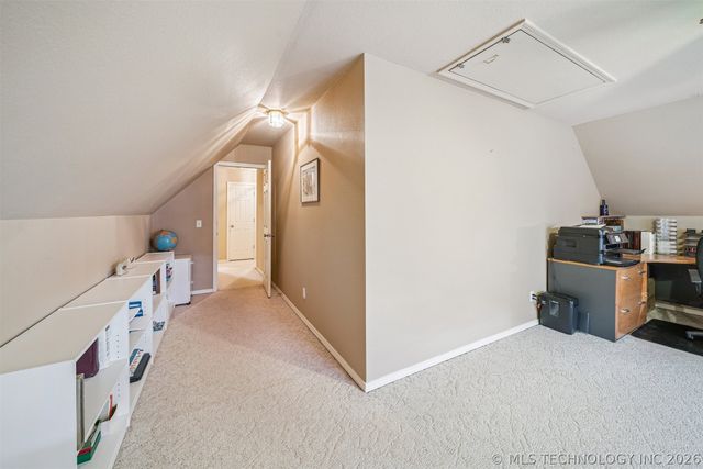 12231 S 18th Avenue E, Jenks, OK 74037