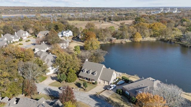 12231 S 18th Avenue E, Jenks, OK 74037