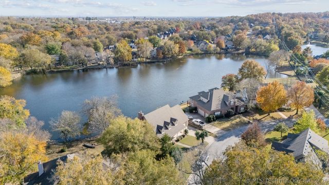 12231 S 18th Avenue E, Jenks, OK 74037