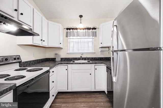 5-B MEL RON CT, Carlisle, PA 17015