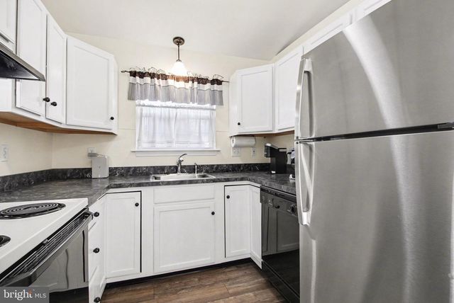 5-B MEL RON CT, Carlisle, PA 17015