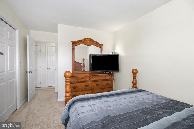 5-B MEL RON CT, Carlisle, PA 17015