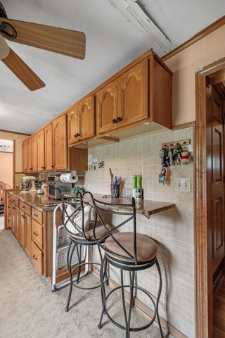 6 Marsh Ave, Salem, NH 03079
