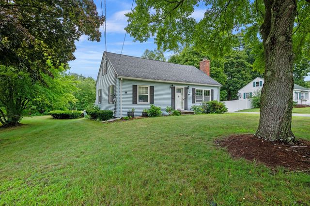 6 Marsh Ave, Salem, NH 03079