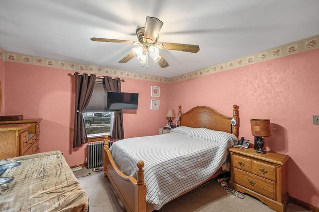 6 Marsh Ave, Salem, NH 03079