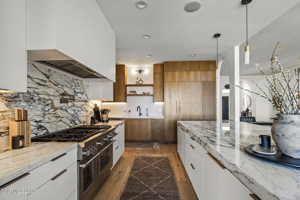 Image 17 of property listing at 4425 Dant Boulevard, Reno, NV 89509