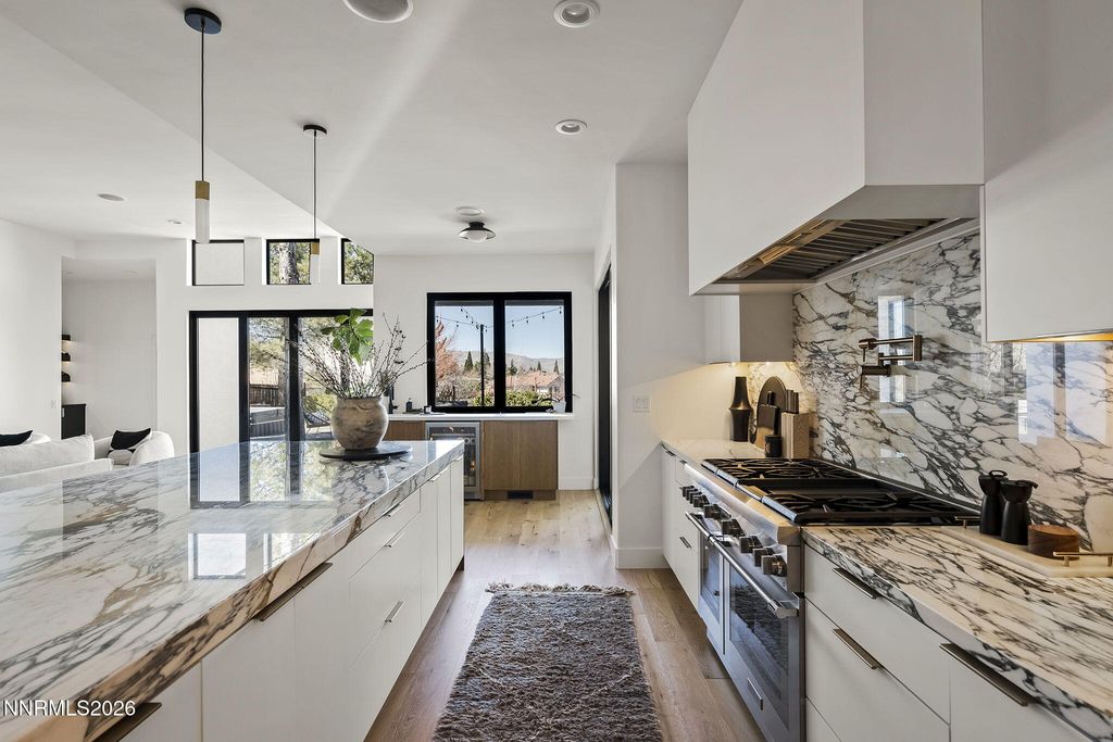 Image 18 of property listing at 4425 Dant Boulevard, Reno, NV 89509