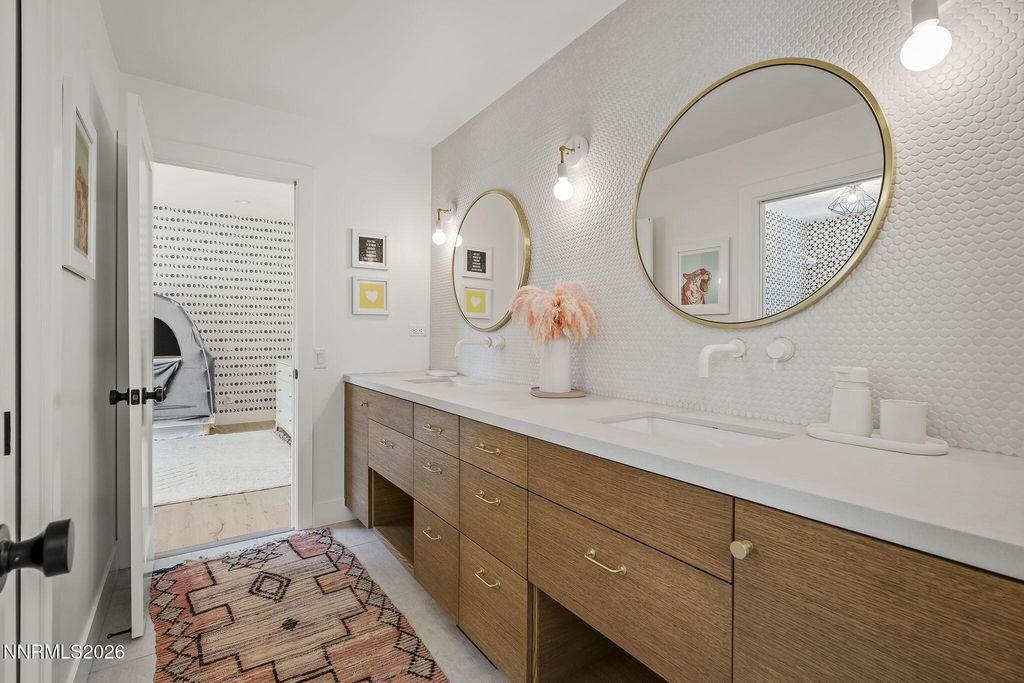 Image 33 of property listing at 4425 Dant Boulevard, Reno, NV 89509