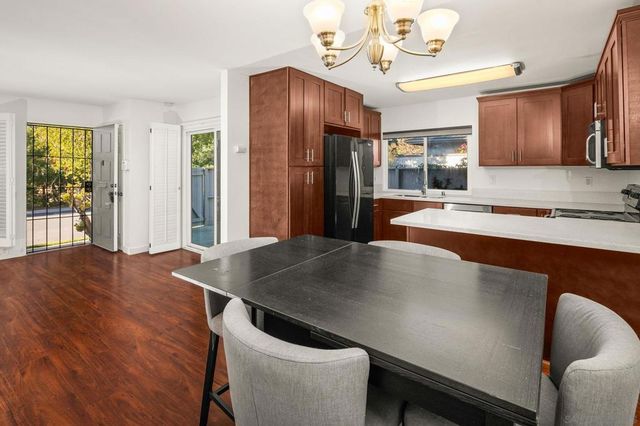 9679 Easter Way, San Diego, CA 92121