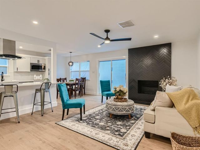 3421 Galesburg DR, Austin, TX 78745