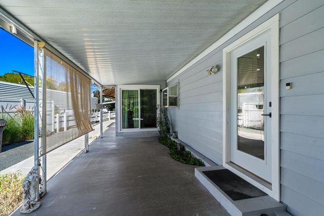 74 Via Minorca, Cathedral City, CA 92234