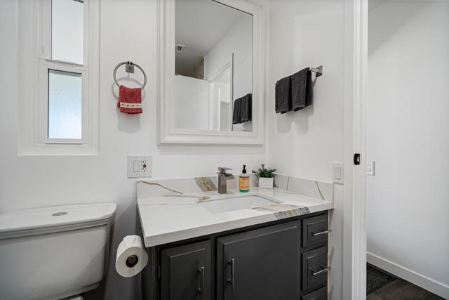 74 Via Minorca, Cathedral City, CA 92234