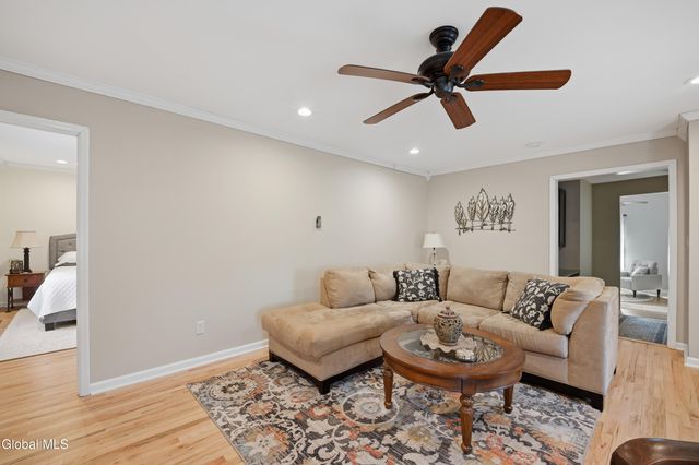 39 Boght Road, Watervliet, NY 12189