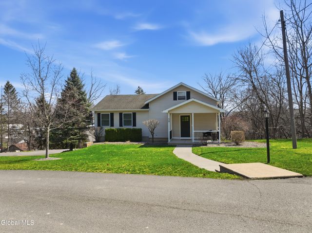 39 Boght Road, Watervliet, NY 12189