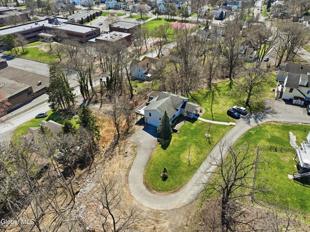 39 Boght Road, Watervliet, NY 12189