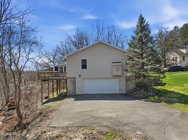 39 Boght Road, Watervliet, NY 12189