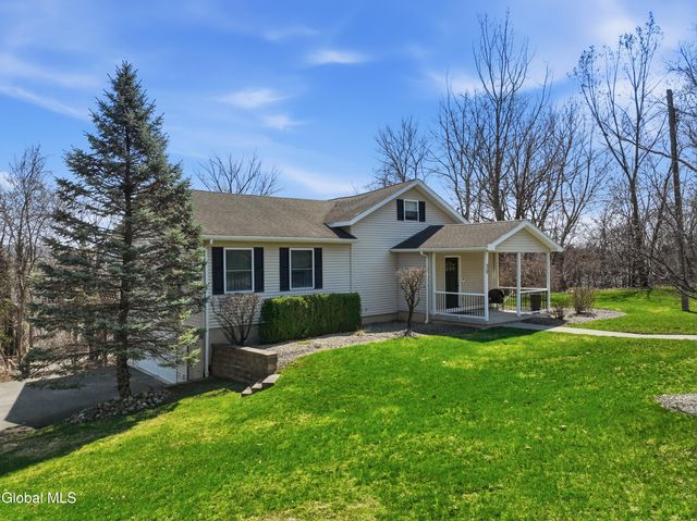 39 Boght Road, Watervliet, NY 12189