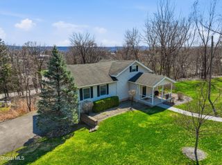 39 Boght Road, Watervliet, NY 12189